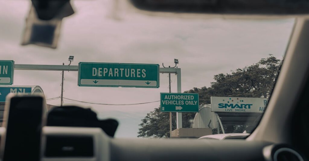 Best New York Airport to Get to Manhattan