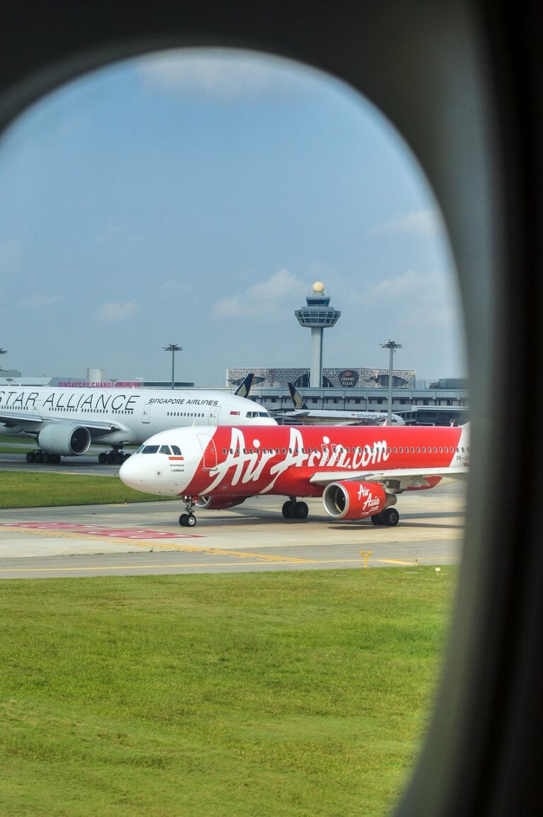 singapore changi airport, singapore, airport, travel, flight, departure, asia, international, gate, passenger, trip, terminal, plane, vacation, aircraft, airplane, airline