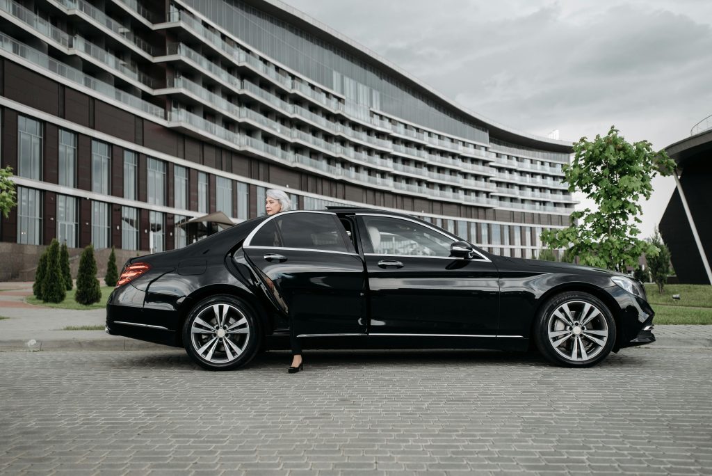 How To Book A Car Service From Nyc To Newark With Reliable Jetblack Meet And Greet